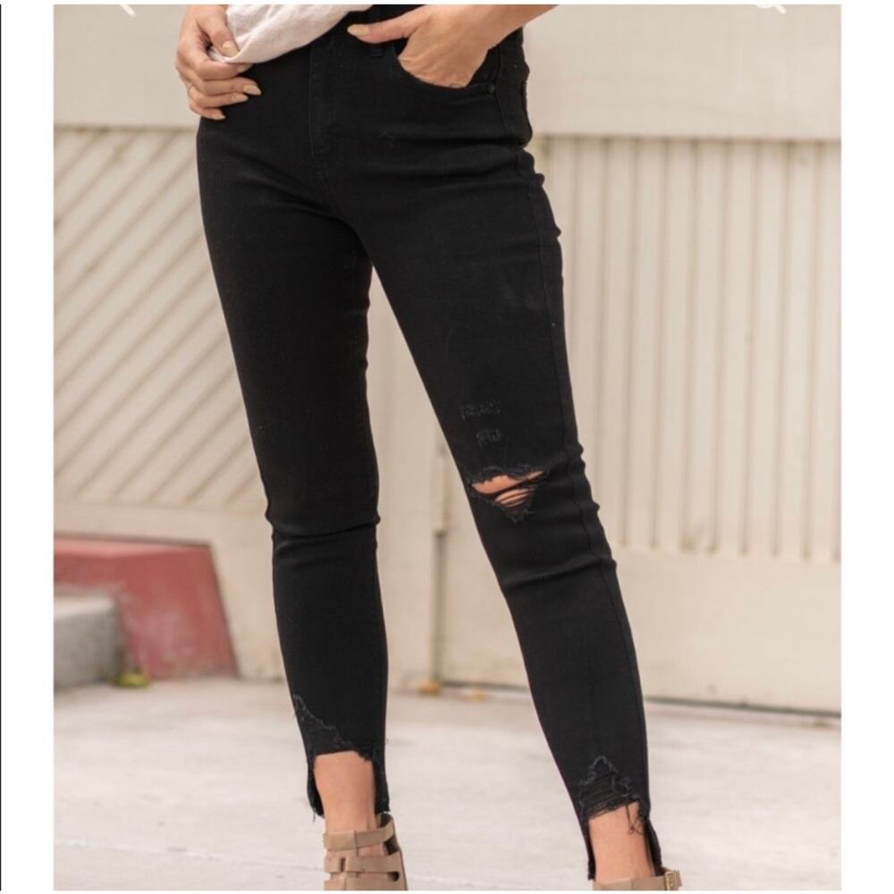 KanCan Shelton Black High Rise Skinny Jeans Distressed Style KC7283BK-P  Size 3X
